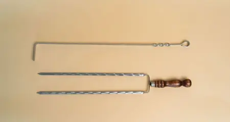 Комплект шампуров в чехле №4 (6 шампуров с дер. ручкой+нож+ 2шт вилка прут.+вилка+кочерга)