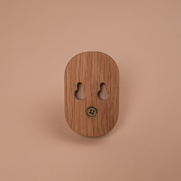 Крючок Woodson К8, дуб 